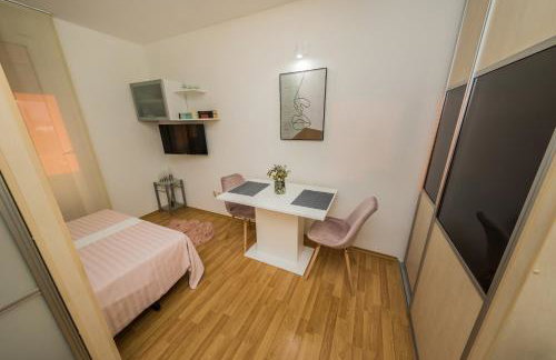 Paeninsula Studio Apartment - Photo 31