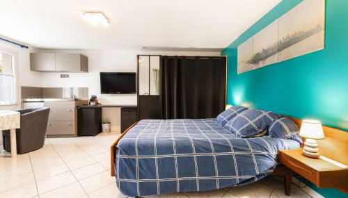 Montino - Studio 5 min du circuit - Parking - Wifi - Foto 5, minibar