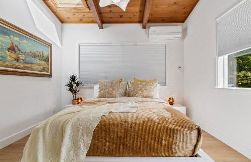 Serene Oceanview Escape with Expansive Deck home - Foto 31