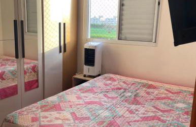 Quarto com cama de casal bem aconchegante - Foto 36