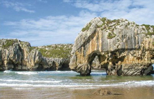 2 Bedroom Stunning Apartment In Llanes - Foto 17