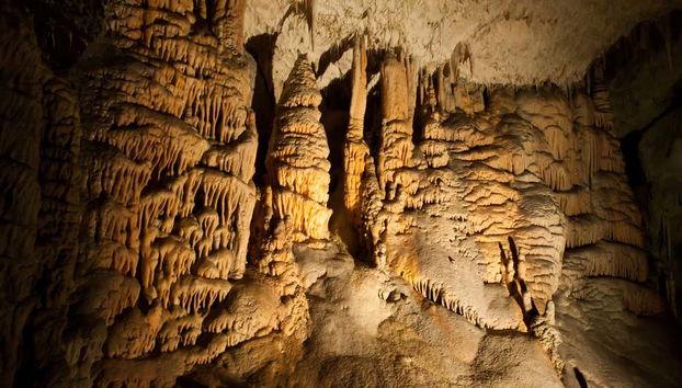 Private Excursion to Postojna + Predjama Castle - Foto 2