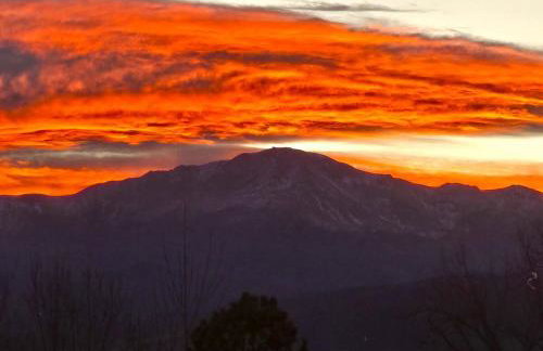 Views of Pikes Peak - Sleeps up to 10 - Foto 12