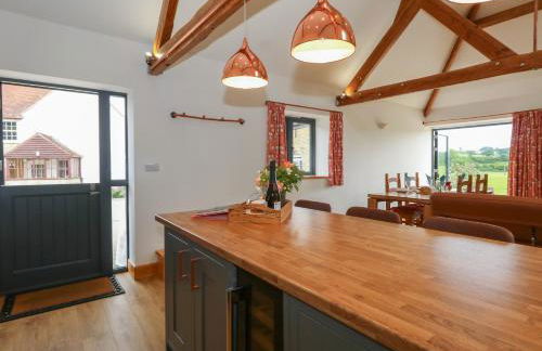 Swallows Nest - Photo 16