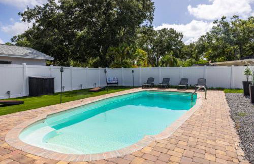 Newly Reno - Backyard Oasis, South Tampa Pool Home - Foto 10