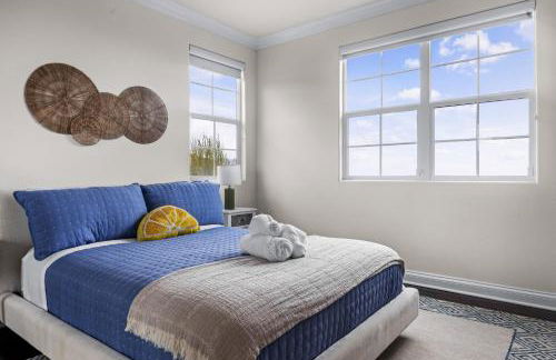 Modern Hilltop Retreat - Foto 10