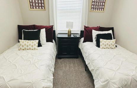 Aggieland Retreat - Photo 15