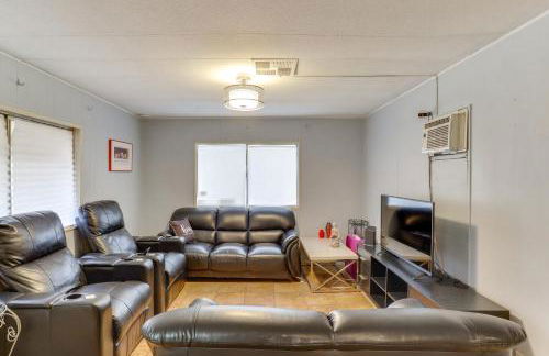 Near I-15 Convenient and Low-Key Las Vegas Home! - Foto 1