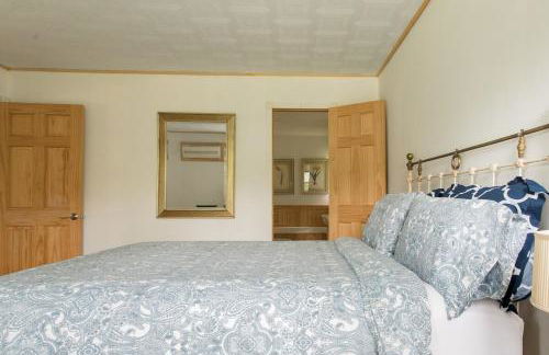 Southampton Village, 2 Fireplaces, Walk to All - Foto 54