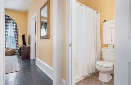 Beautiful downstairs 1bed 1bth charmer- Pet Friendly - Foto 19