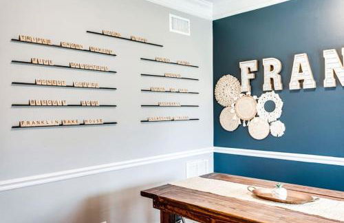 Brookwood Getaway Stock Tank Pool Outdoor Theater - Foto 6