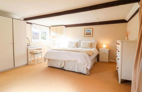 Vine Cottage - Photo 16