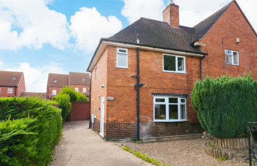 Alderton House - Spacious 3 Bed with Parking - Foto 27