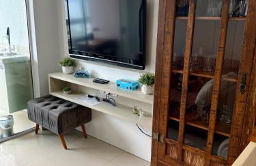 Apartamento vista mar, 2 quartos, garagem - COMPLETO - Foto 10