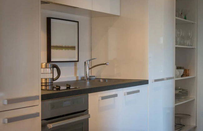 Relaxing Central Apartment in Eden Terrace - Photo 13