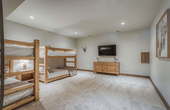 Wilderness Club Escape For 14! - Photo 10