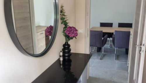 Ferienwohnung Wiesengrund, Ruhig im Ortsteil von Roth, nähe Rothsee, 25 min Messe Nbg - Foto 3