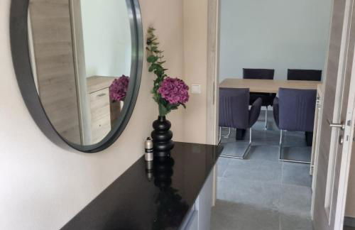 Ferienwohnung Wiesengrund, Ruhig im Ortsteil von Roth, nähe Rothsee, 25 min Messe Nbg - Foto 3