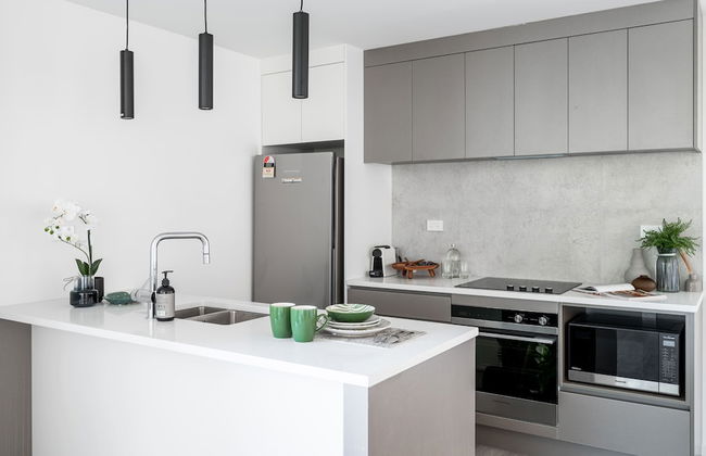 Sunrise Garden Suites - Photo 17