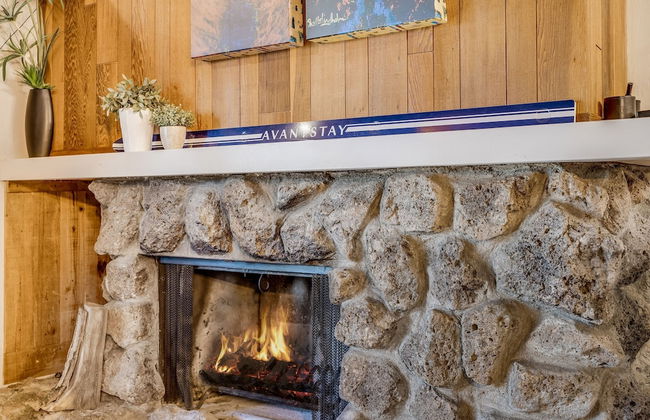 Pinegrove by Avantstay Beautiful Villas Condo Just Outside Tahoe City - Foto 5