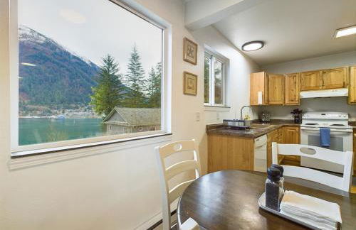 Ocean & Mountain View Home, near Downtown Juneau - Foto 54