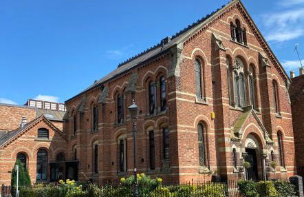 Luxury Chapel Apartment within City Walls - Photo 21