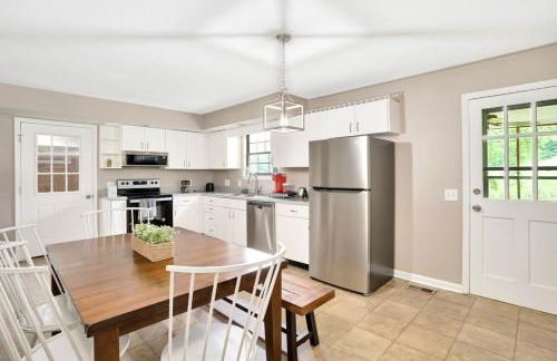 Country Lane Cottage- privacy & quiet neighborhood - Foto 3