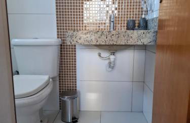 Edf Gil Nogueira - Praia do Morro - GUARAPARI - ES - Brasil - 4º Andar TELA Proteção - FRENTE Sol Manhã - 02 quartos com Split - WIFI - Varanda Gourmet com CHURRASQUEIRA - 02 elevadores - 01 Vaga - PISCINA - Sauna - Portaria 24 HRS - 50m da Praia do Morro - Photo 33