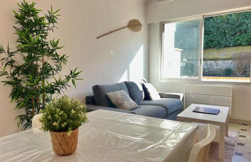 Élégant T2 au Calme Absolu avec Terrasse & Parking à 2 pas de la gare et Jardins du château de Versailles à 5 min - Foto 4