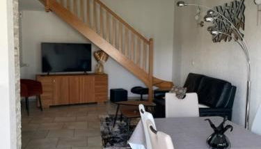 Maison au sein d’un corps de ferme. - Photo 3