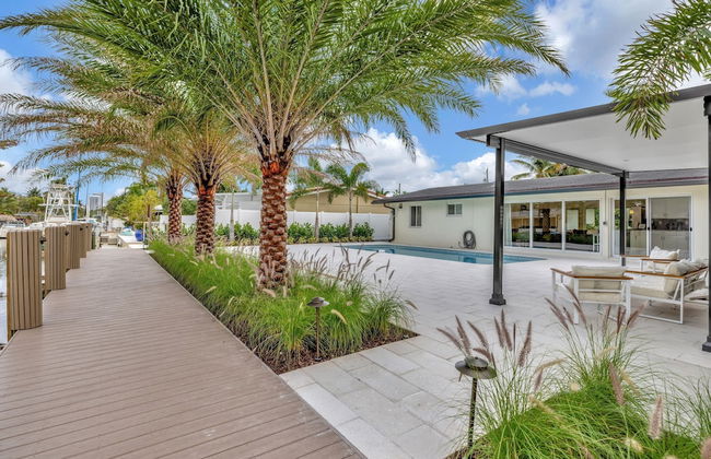 Waterfront Oasis w/ Enclosed Pool! - Foto 27