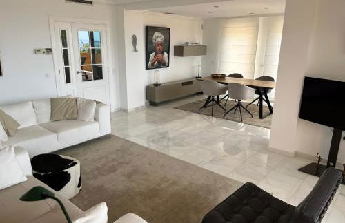 Stunning penthouse with sea view in Altea Hills - Photo 10