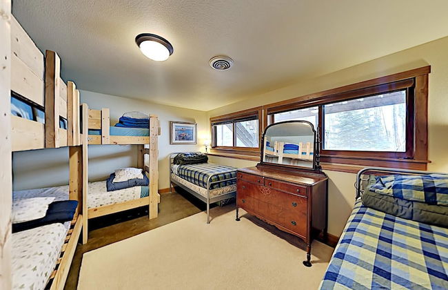 Ravensong Lodge - Foto 8