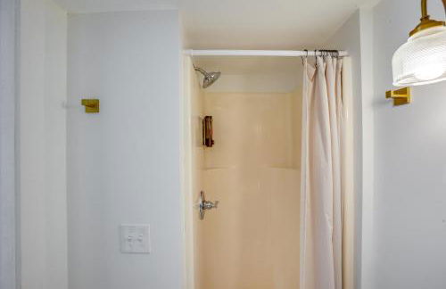 Home 9 Mi to Dtwn Springfield with Porch and Yard! - Foto 17