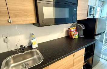 Studio Apartment parking, laundry, full kitchen! - Foto 3