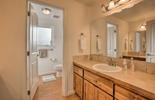 Spacious Bandon Getaway - 2 Blocks to Ocean! - Foto 17