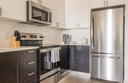 TWO Stunning Nulu CozySuites - Foto 11