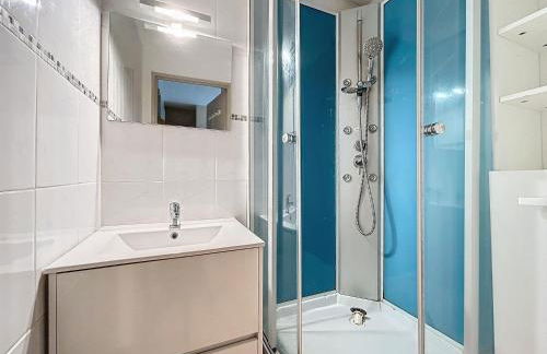 Joli T2, à 400m à pied de la mer - Piscine privée - Photo 9