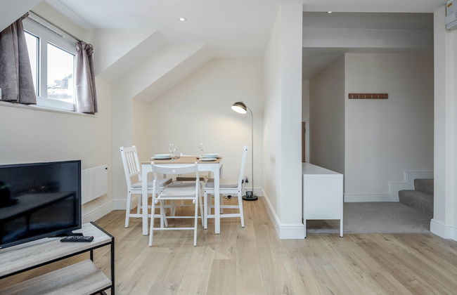 Luxury 1 Bedroom Apartment with Parking - Foto 22