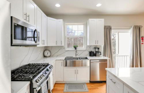 5 Mi to Show Place Arena Quiet Townhome with Patio - Foto 2