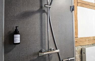 MiCasa Rooms - Altbauflair im Denkmal, Parken, nahe Messe - EGA - MDR - Photo 12