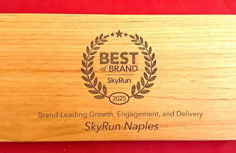 Belair Lane condo community pool managed by Sky Run Naples - Foto 42