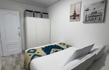Apartamento Ocasional tranquilo y bien comunicado con el centro de Madrid - Foto 9