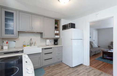 Seas the Day - 4 blocks to the beach, restaurant, and bar district - great deck and outdoor space!! - Foto 17