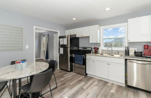 Furnished Ranch Home with FREE washer and dryer - Foto 8