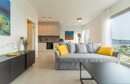 Seaside Elegance Suites - Photo 29