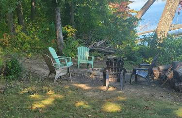 Lakefront Fun on Papakeechie | Kayaks & More! - Foto 15