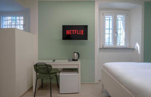 Front Lake Como - 3 Bedrms with AC, Free Parking and Wifi - Foto 38