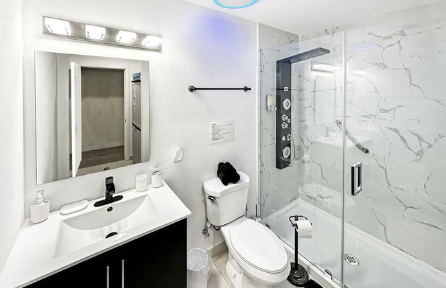 Experience Luna Sky! 65" TV Bar BBQ go FL Keys - Foto 35