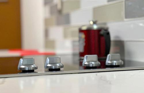 Relaxing Retreat 2BR Oasis with Pool and Outdoor BBQ - Foto 5